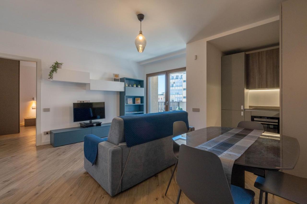 Aurealiving - Trastevere Suite With Rooftop & Gym, Your Place In Rzym Zewnętrze zdjęcie