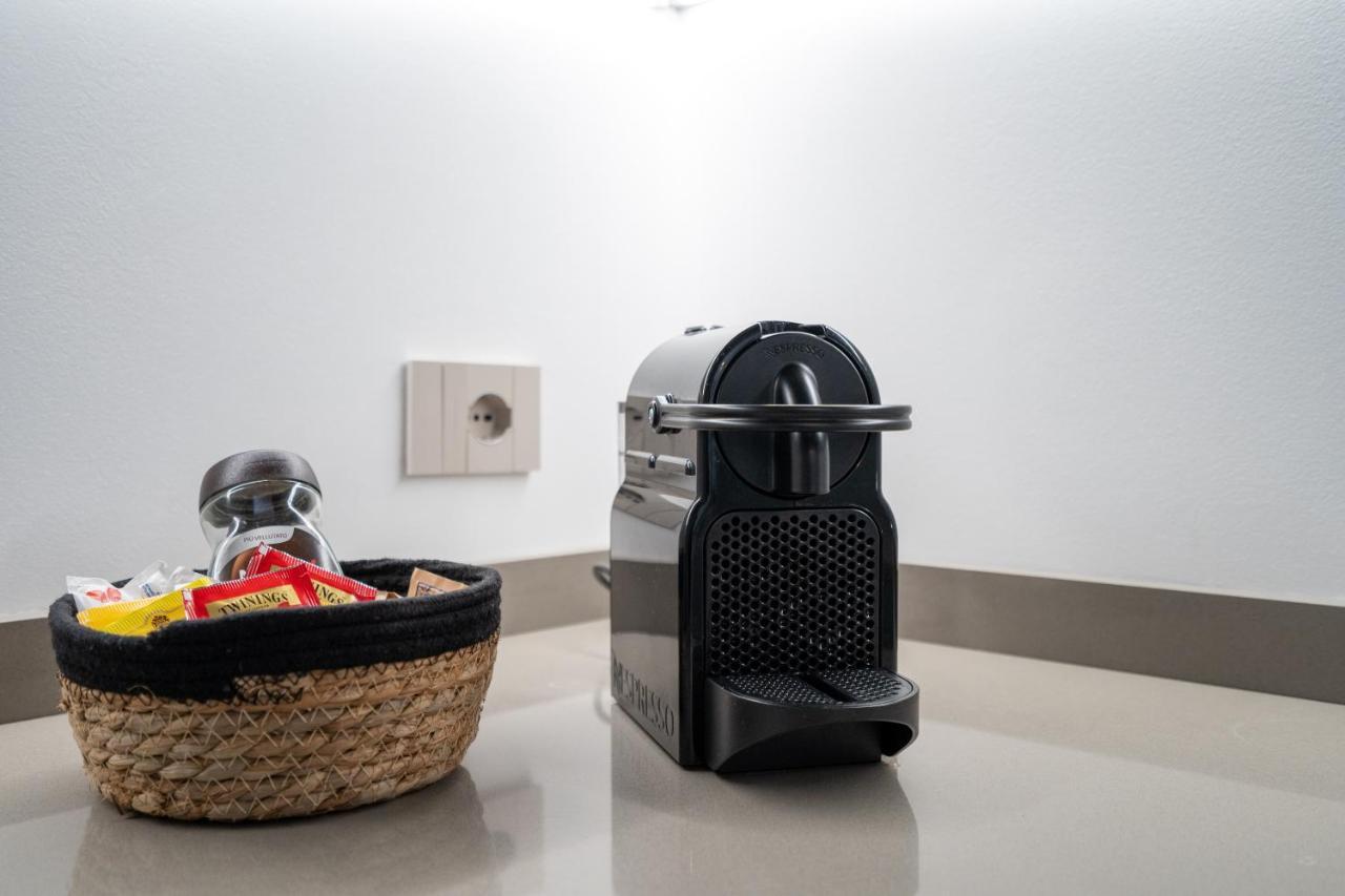 Aurealiving - Trastevere Suite With Rooftop & Gym, Your Place In Rzym Zewnętrze zdjęcie