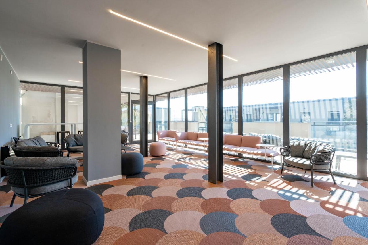 Aurealiving - Trastevere Suite With Rooftop & Gym, Your Place In Rzym Zewnętrze zdjęcie